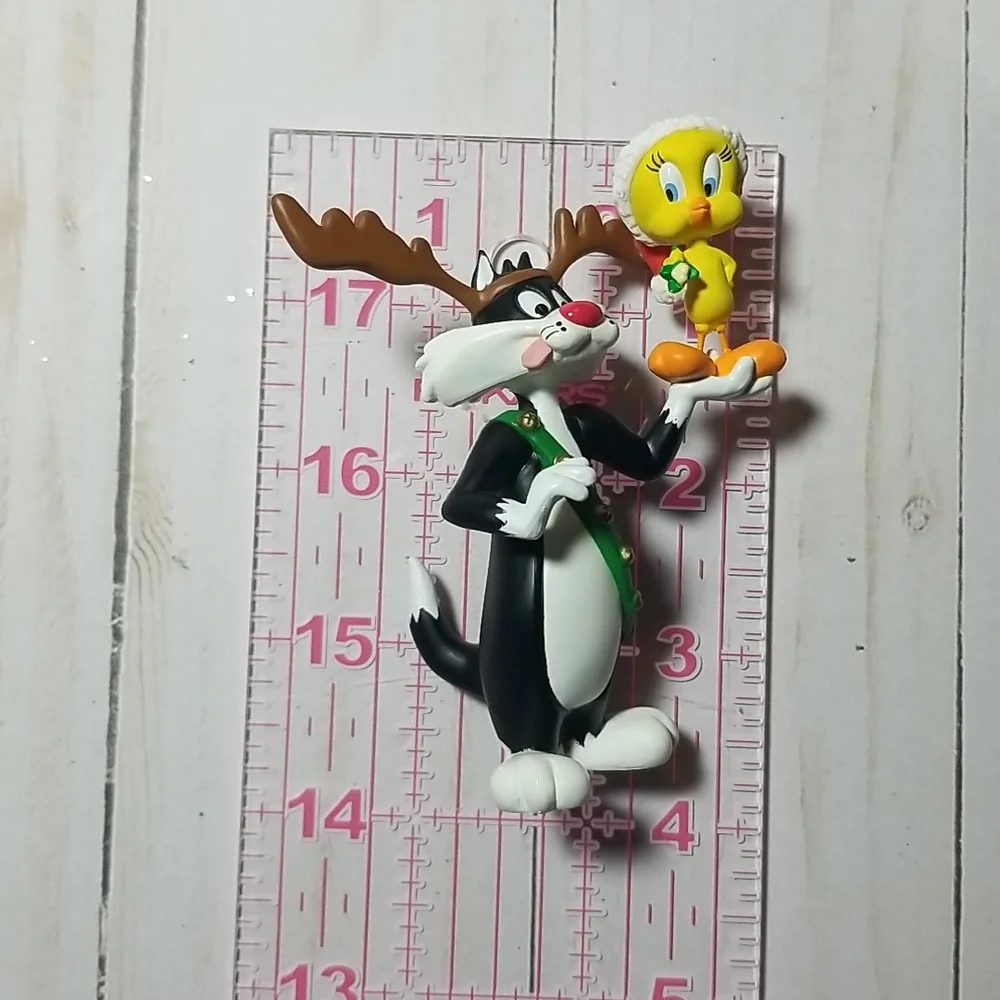 New in box Hallmark‎ keepsake looney tunes ornament